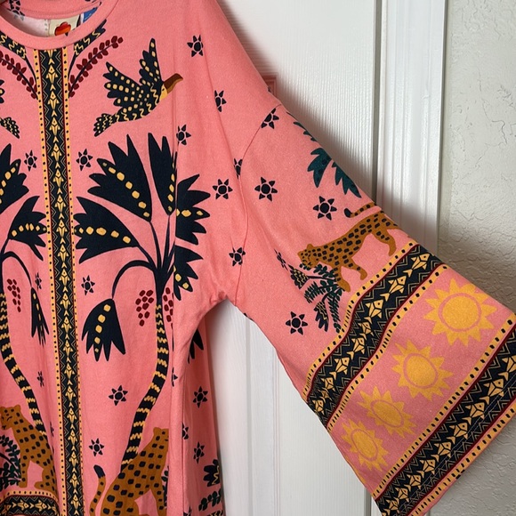 NWOT FARM RIO Printed Mini Dress- Bell Sleeves w/Crew Neck - Size M - SASSY! - Picture 5 of 13